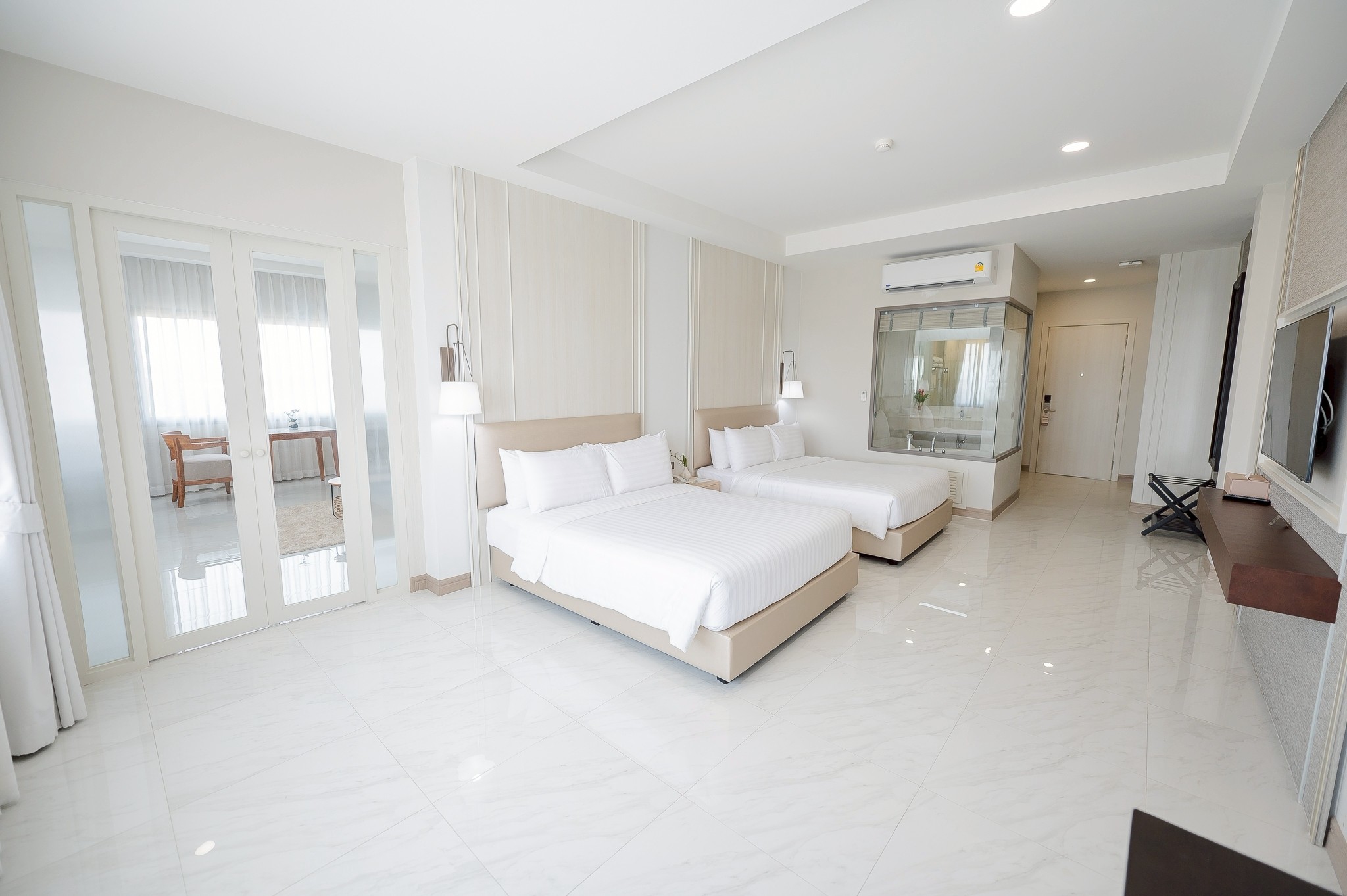 Deluxe Twin Room